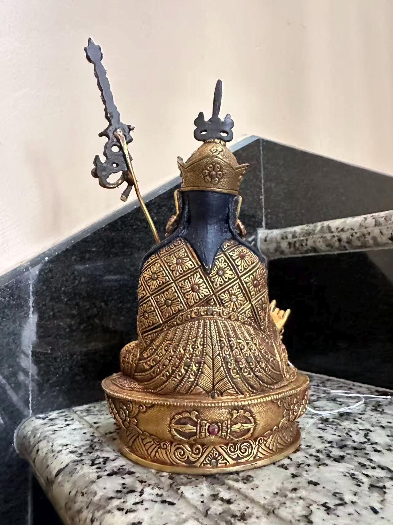 Padmasambhava (Guru Rinpoche) Statue – 23cm | Shakya Clan Inspired Buddhist Sculpture | Tibetan Himalayan Art