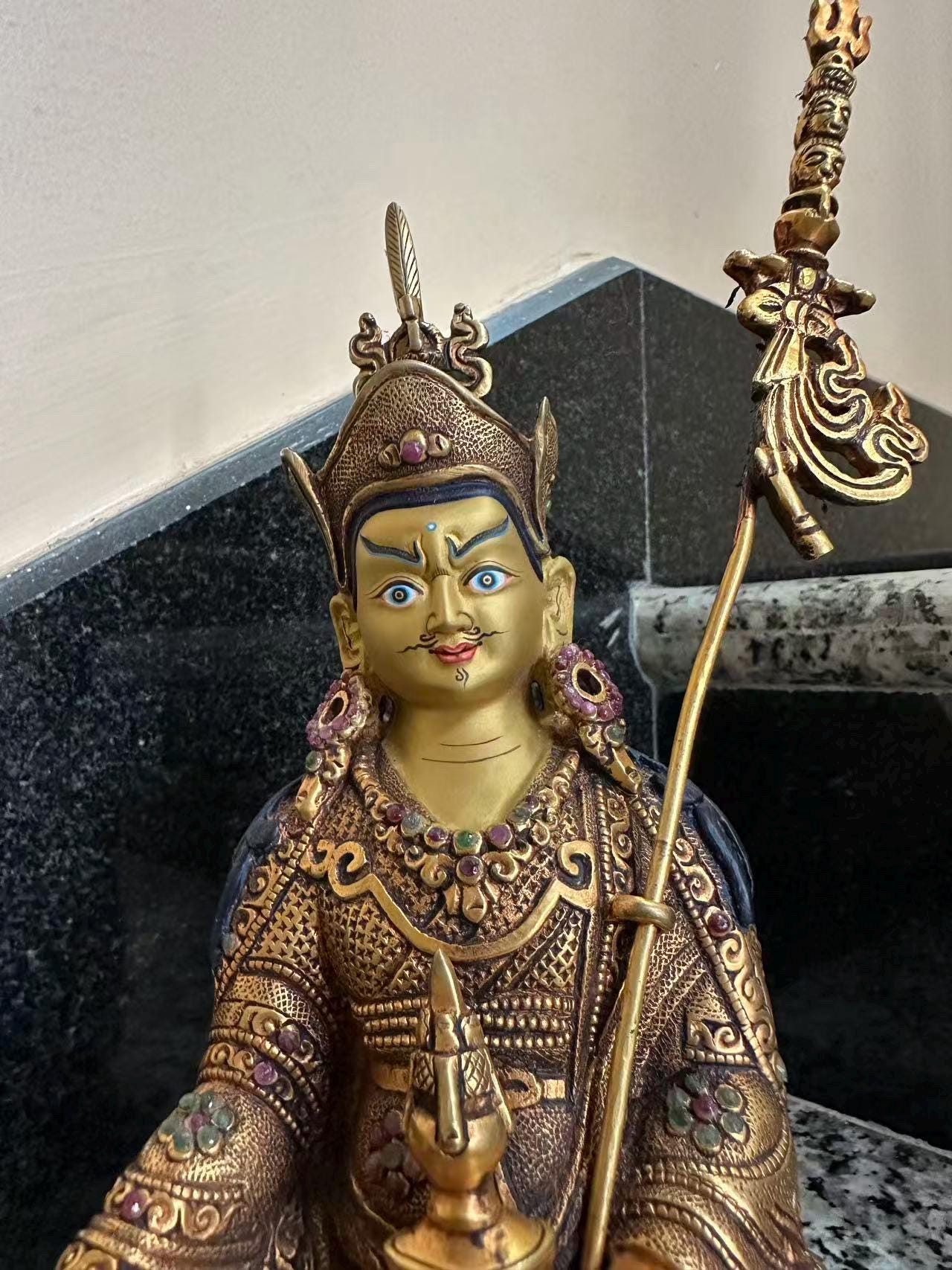 Padmasambhava (Guru Rinpoche) Statue – 23cm | Shakya Clan Inspired Buddhist Sculpture | Tibetan Himalayan Art