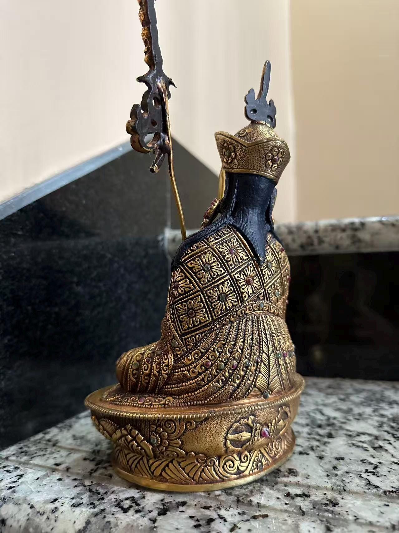 Padmasambhava (Guru Rinpoche) Statue – 23cm | Shakya Clan Inspired Buddhist Sculpture | Tibetan Himalayan Art
