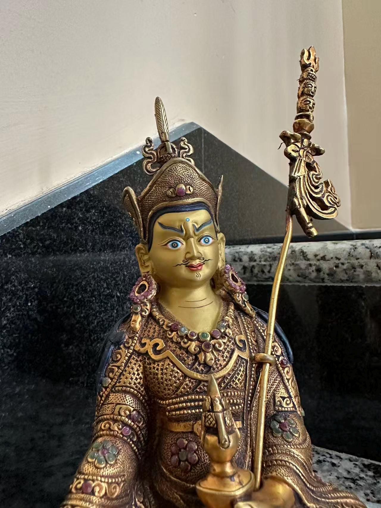 Padmasambhava (Guru Rinpoche) Statue – 23cm | Shakya Clan Inspired Buddhist Sculpture | Tibetan Himalayan Art