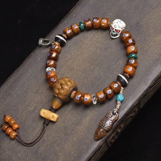 The Fissures and Fulfillment: Reflections on the Leaking and the Stainles