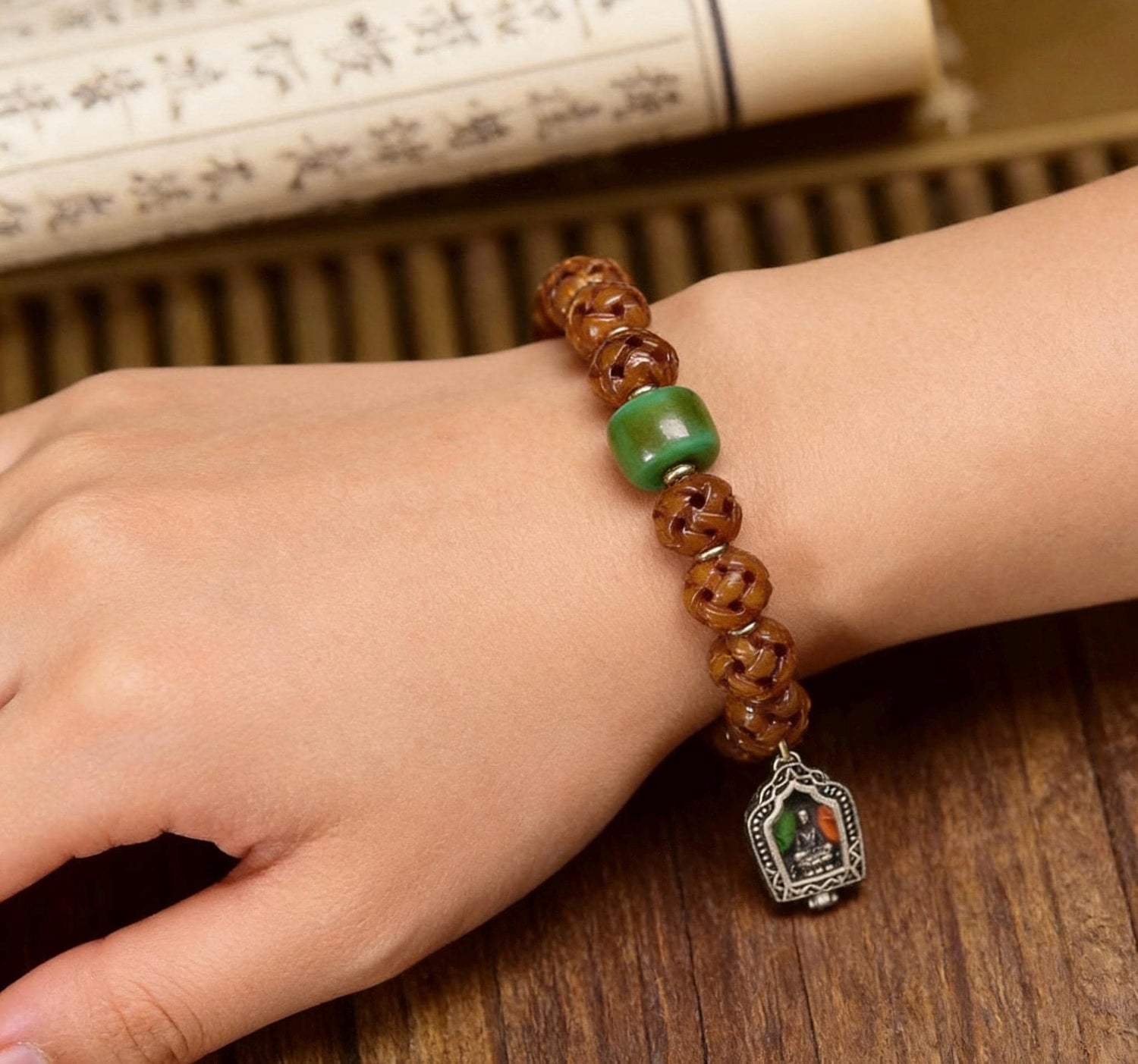 A Detailed Guide to Tibetan Buddhist Malas: Meaning, Materials, and Proper Use