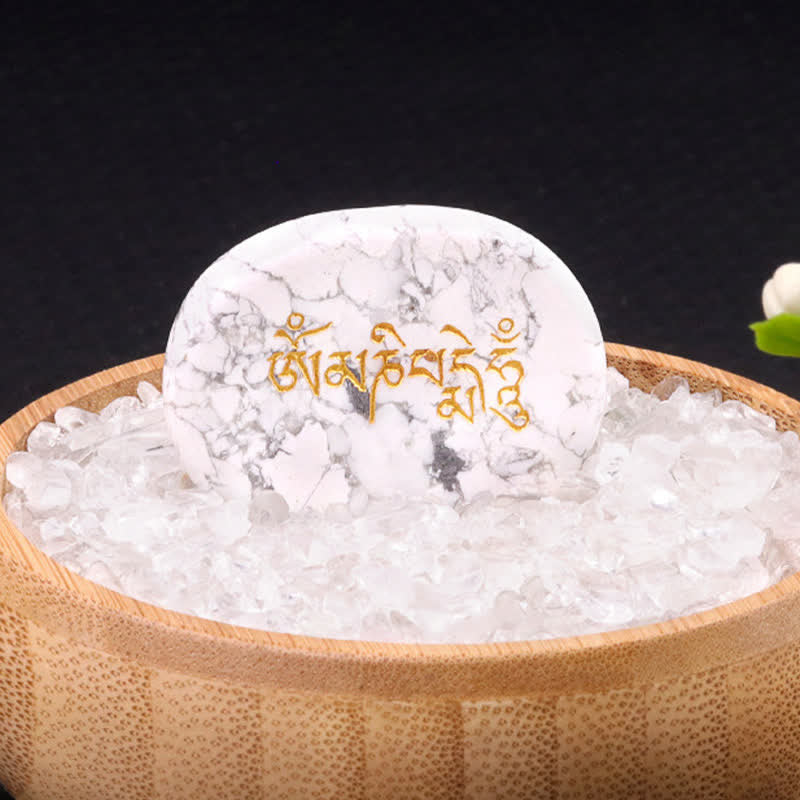 Buddha Stones Om Mani Padme Hum Amethyst Tiger Eye Palm Stone Crystal Decor 35*45mm