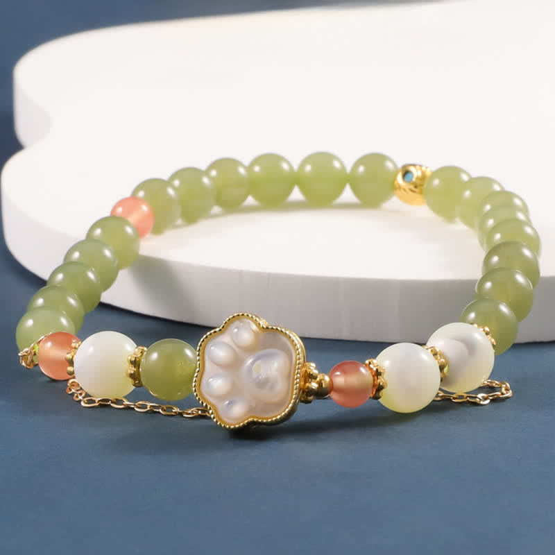 EverestArtstudios Natural Hetian Jade Tridacna Stone Cat Paw Design Prosperity Bracelet