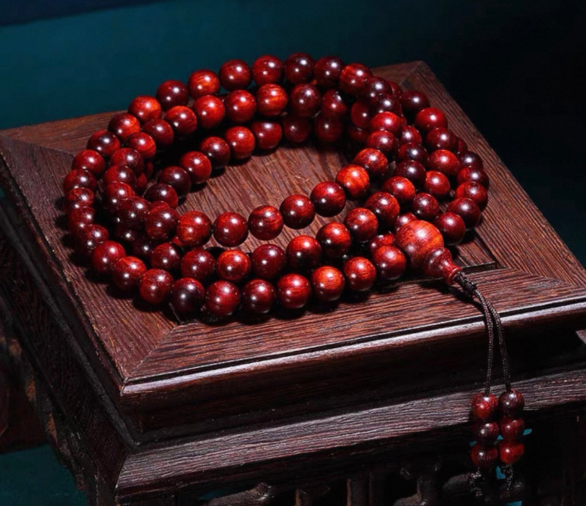 EverestArtStudios Natural Blood Sandalwood 108 Bead Mala Necklace | Red Wooden Prayer Beads | Buddhist Meditation Mala | 108 Bead Bracelet Necklace | Spiritual Jewelry