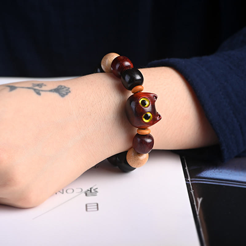EverestArtStudios Small Leaf Red Sandalwood Ebony Wood Cute Cat Engraved Protection Bracelet