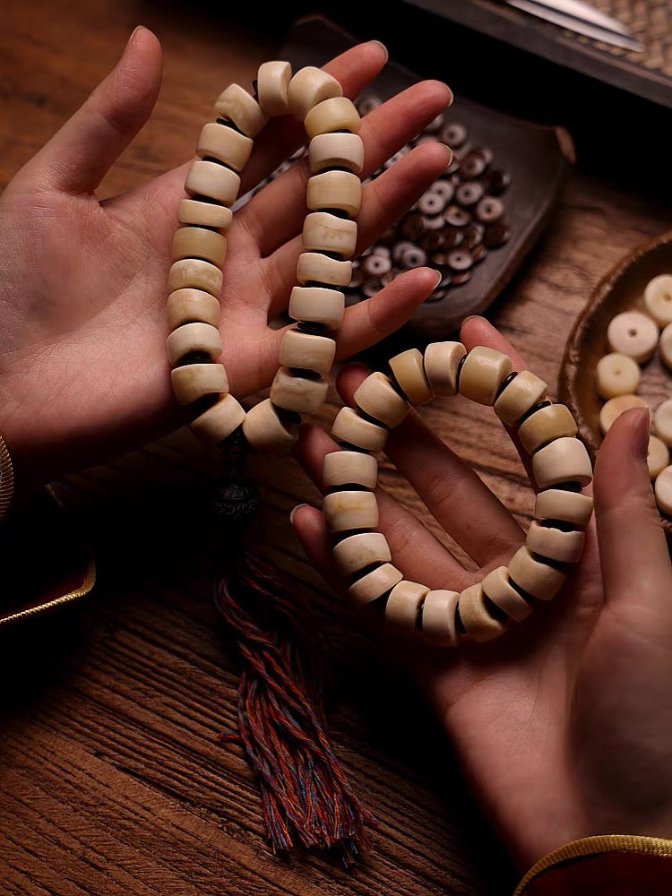 EverestArtStudios Natural Yak Bone Bracelet – Tibetan Style Bone Bead Bracelet – Organic Freeform Mala Bracelet – Handmade Unisex Spiritual Jewelry – Meditation Gift