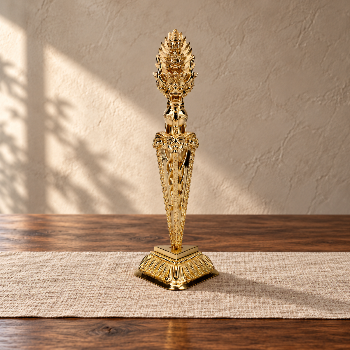 Yamantaka 15 cm, Polished Brass, With Stand