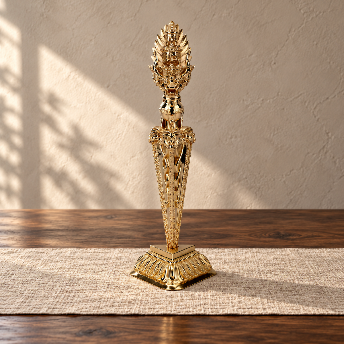 Yamantaka 18 cm, Polished Brass, With Stand