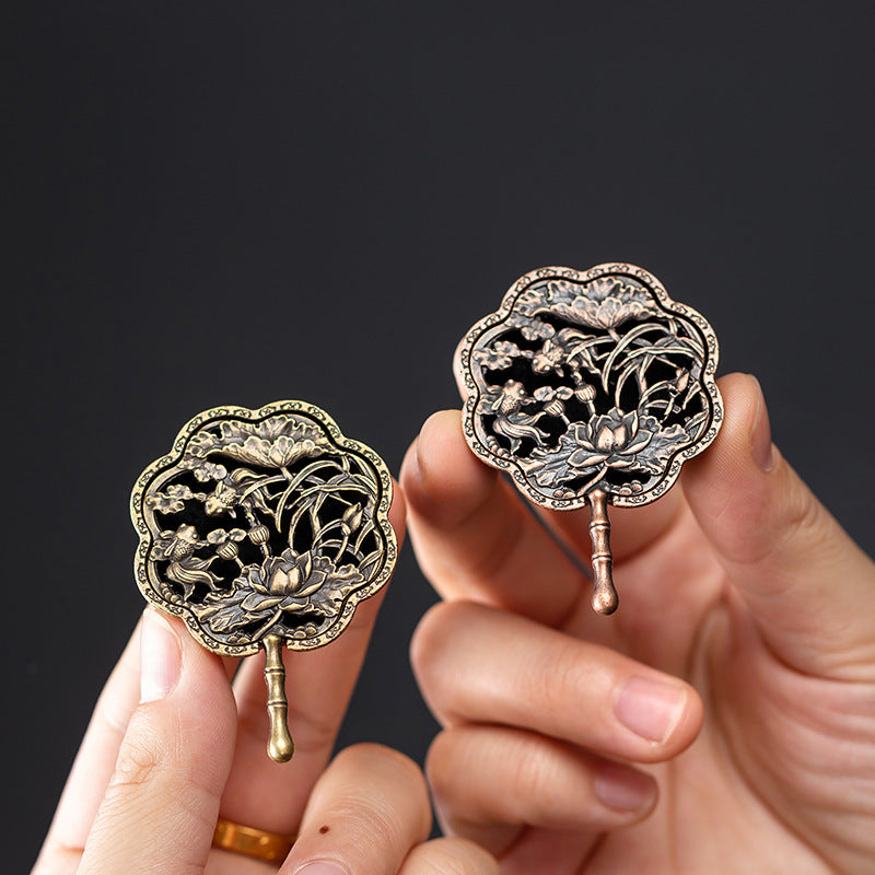 Ancient wind fan fish play lotus good luck again and again creative alloy aromatherapy stove hollowed lotus stove small auspicious cloud disk incense burner