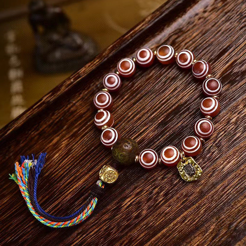 EverestArtstudios Agate Medicine Bead Red Eye Bracelet