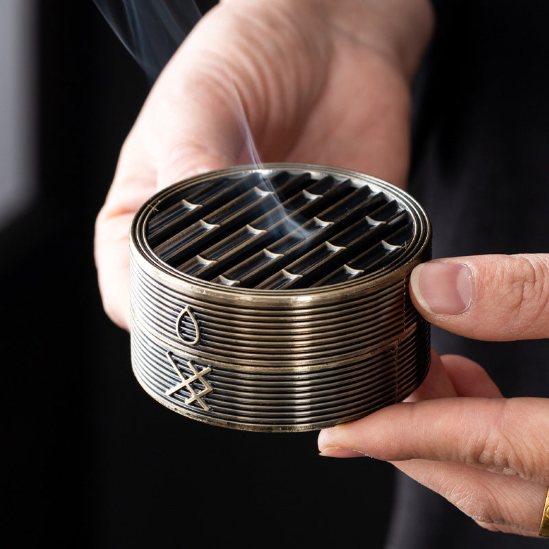 Chinese style incense burner steamer creative alloy flat bottom burner agarwood sandalwood incense burner household indoor incense burner