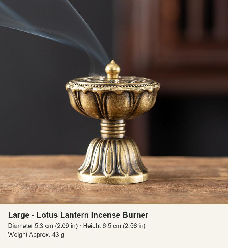 Traditionelle Mini-Räuchergefäße in verschiedenen Formen