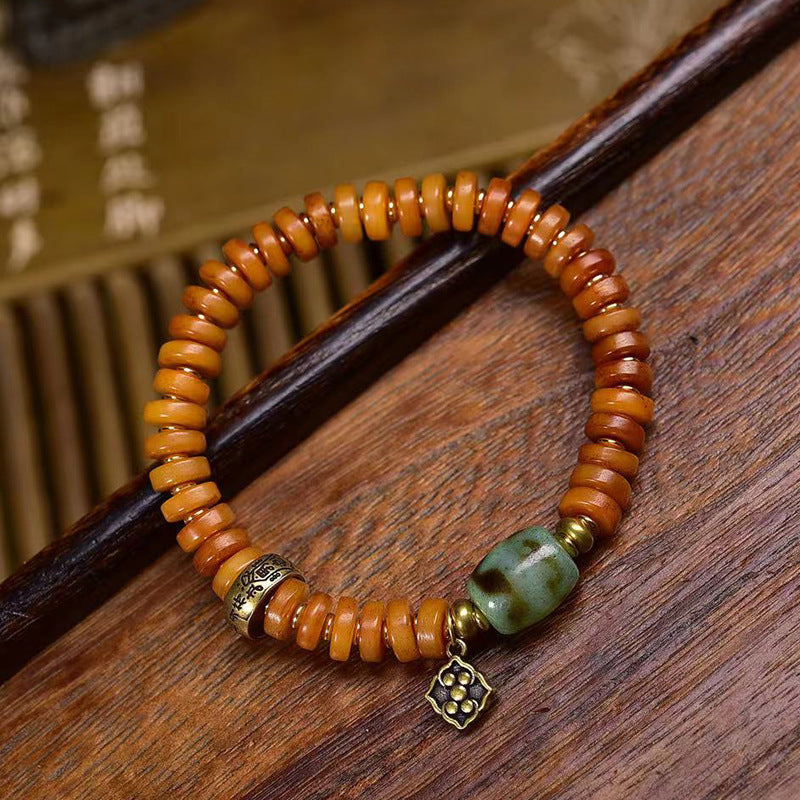 EverestArtstudios Bone Disc Bead Agate Dzi-Style Bracelet