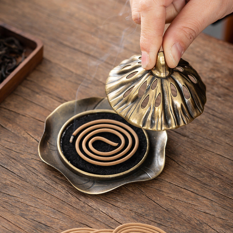 Creative lotus pod aromatherapy burner Zen plate incense burner Household indoor lotus incense burner incense holder agarwood sandalwood incense burner