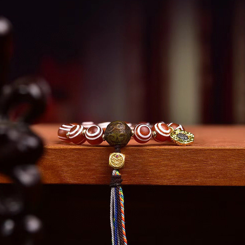 EverestArtstudios Agate Medicine Bead Red Eye Bracelet