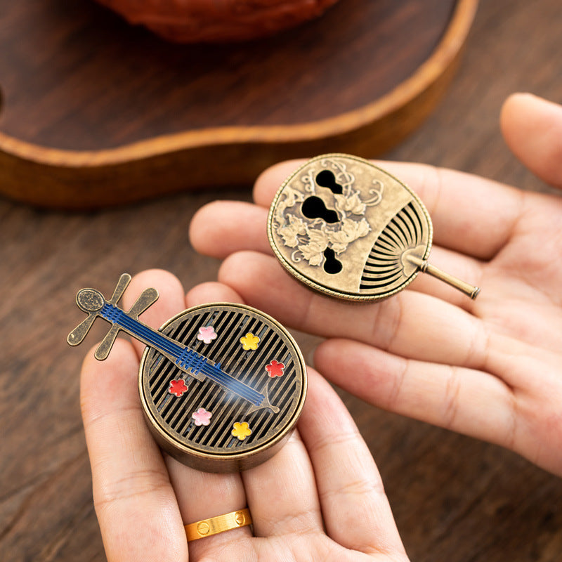[Cross-border hot-selling] New Chinese-style hollow gourd fan, pipa plate, incense burner, small auspicious cloud aromatherapy burner, small incense burner ornament
