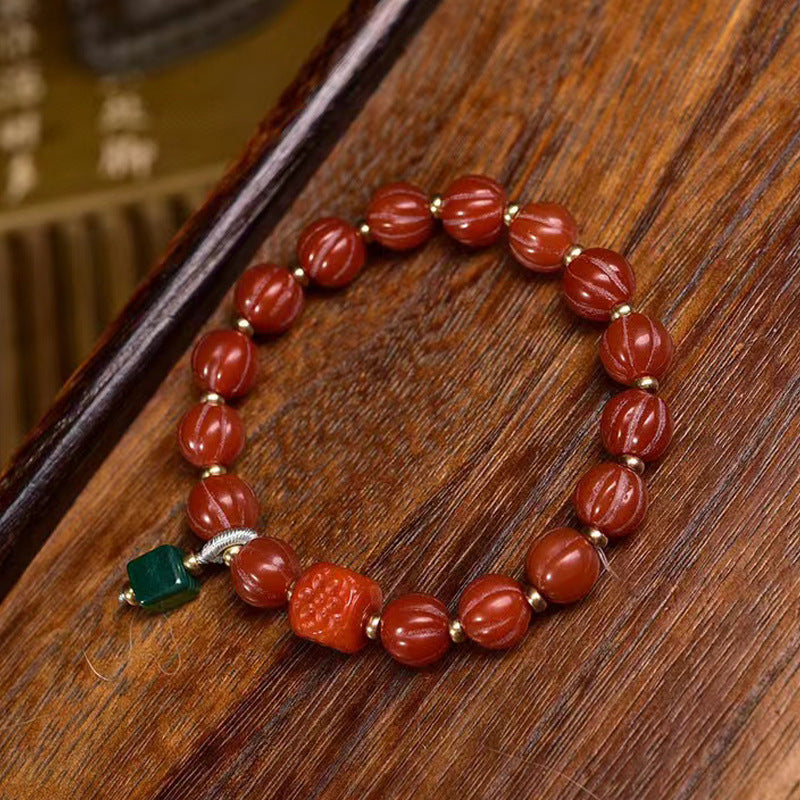 EverestArtstudios Agate Fluted Bead Malachite Accent Bracelet