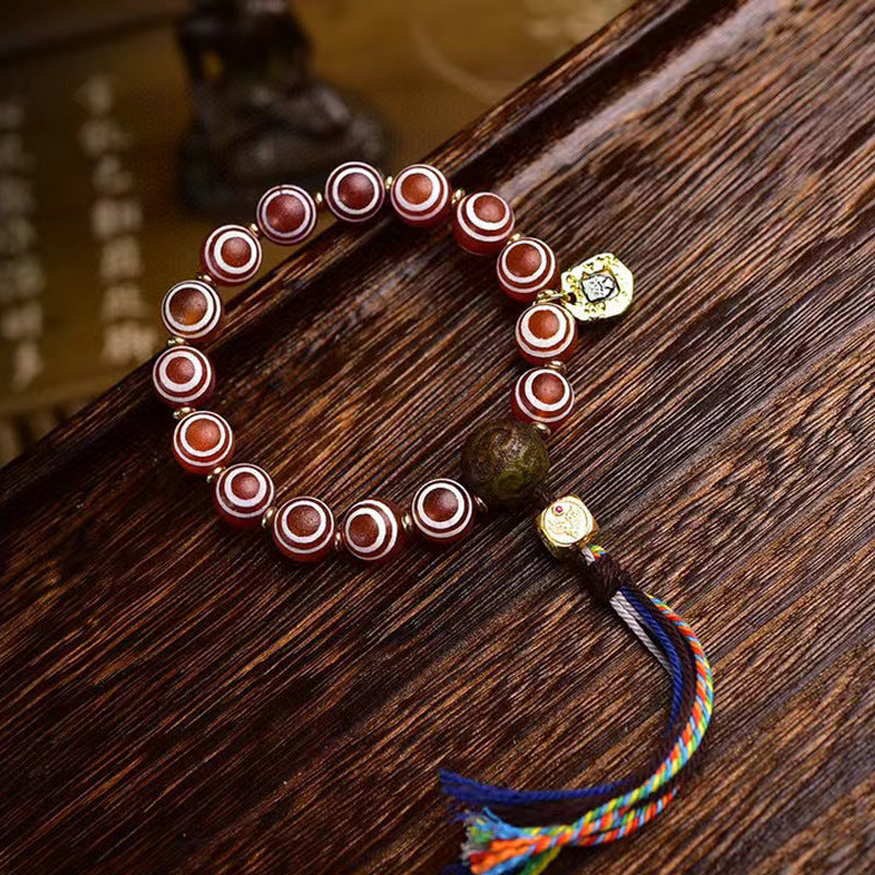 EverestArtstudios Agate Medicine Bead Red Eye Bracelet