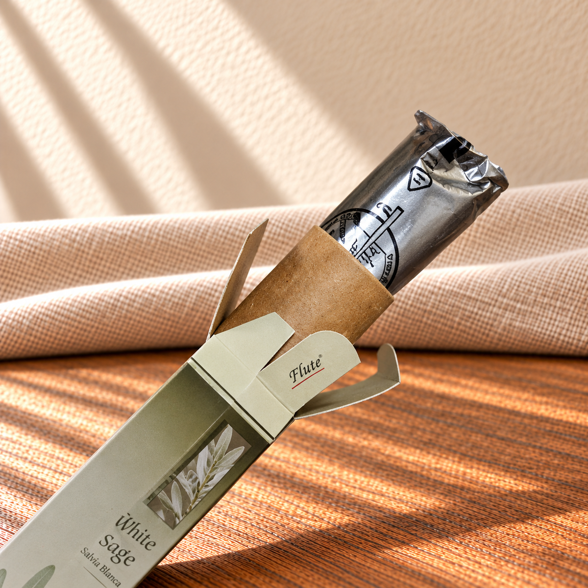 Original small-box packaging detail