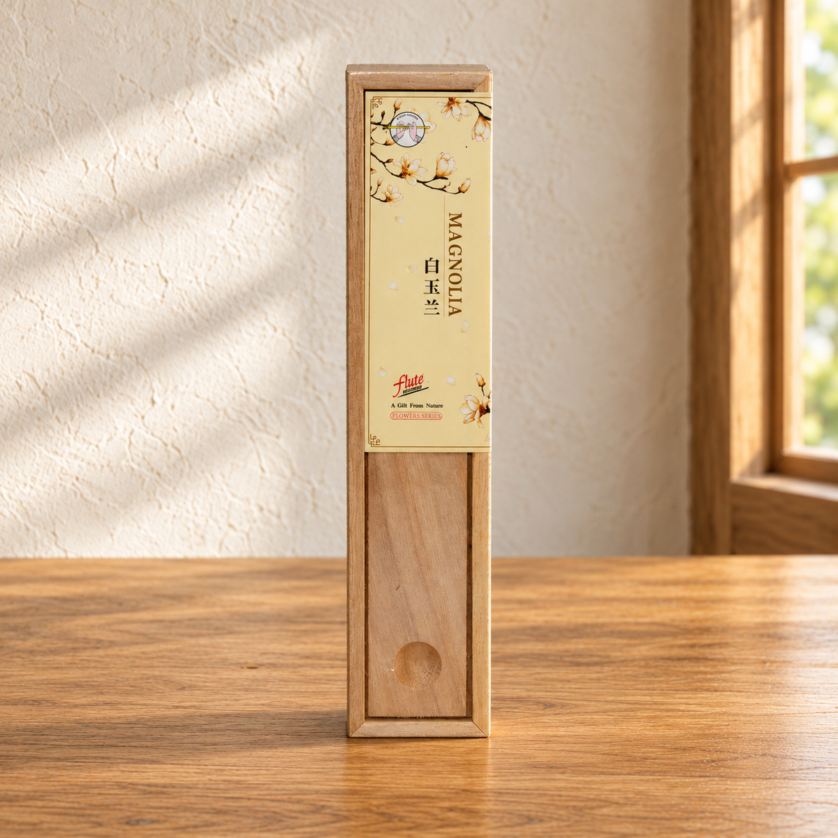 Flute Magnolia incense in original wooden sliding-lid box
