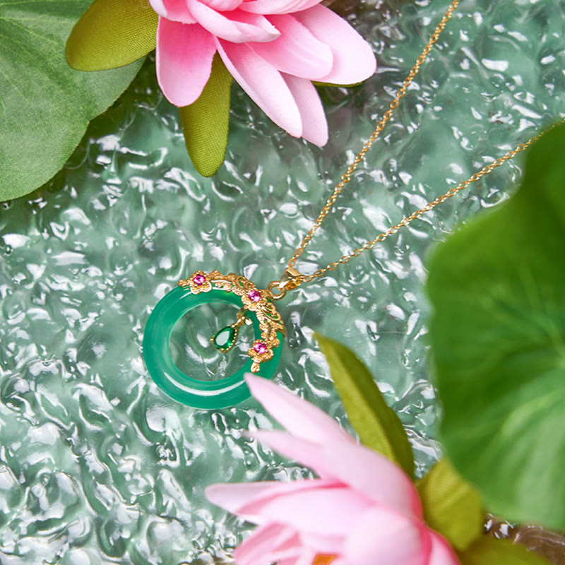 EverestArtstudios Green Chalcedony Peace Buckle Design Strength Necklace Pendant