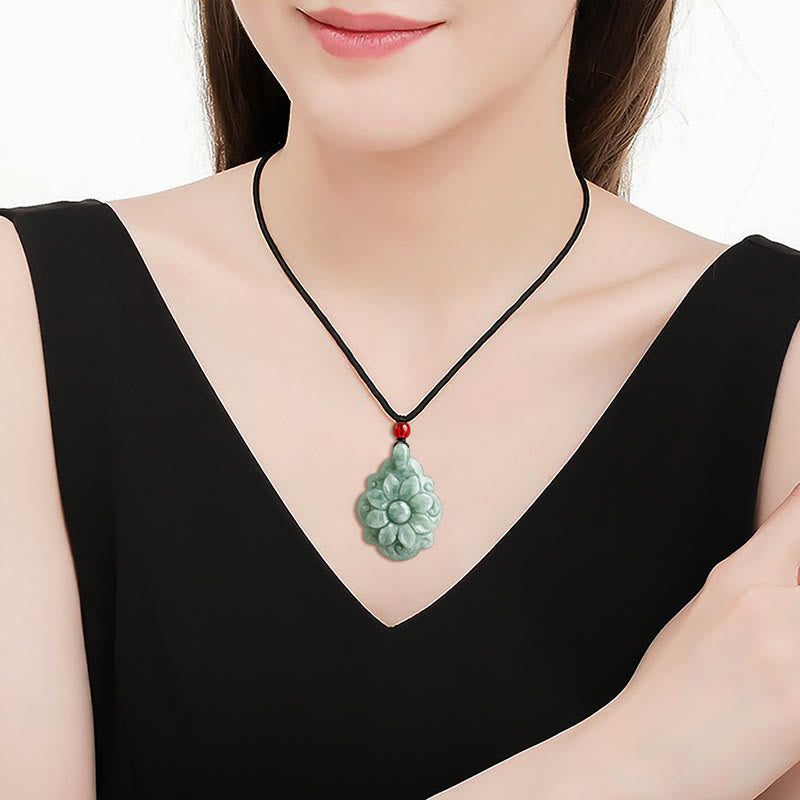 EverestArtstudios Natural Jade Kalanchoe blossfeldiana Flower Pattern Luck Necklace Pendant