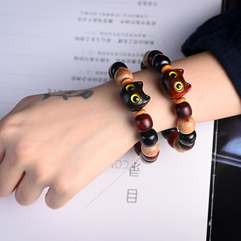 EverestArtStudios Small Leaf Red Sandalwood Ebony Wood Cute Cat Engraved Protection Bracelet