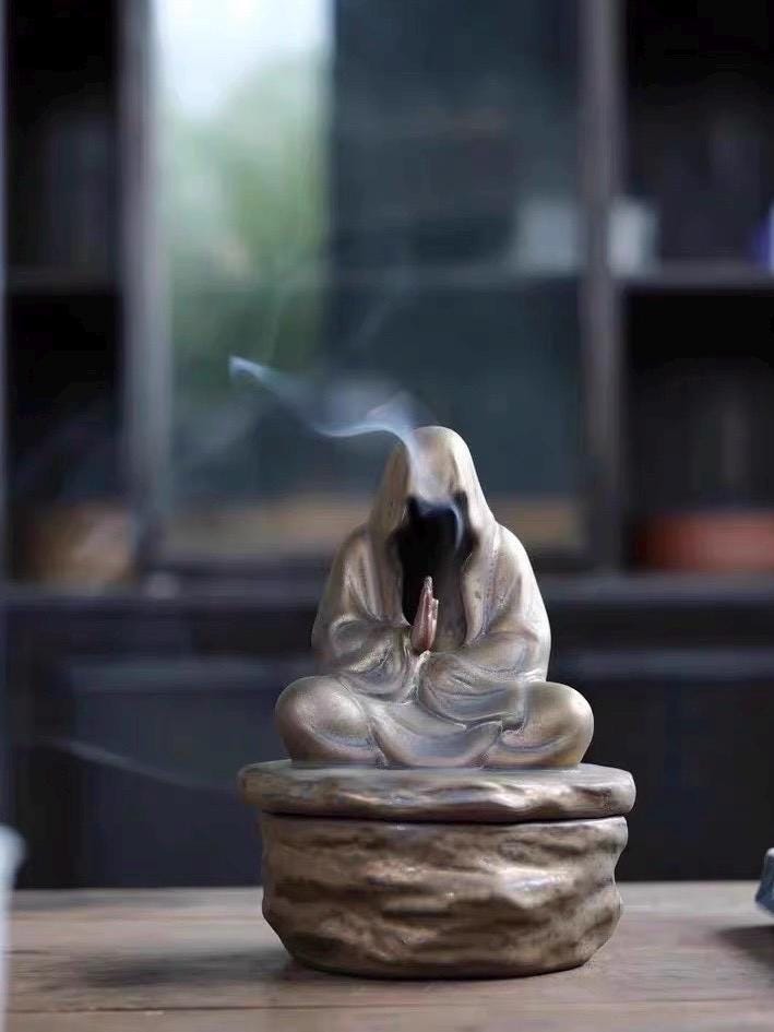 Handcrafted Zen Inspired Incense Burner Antique Style Pan Coil Holder for Meditation Bodhidharma Home Decor
