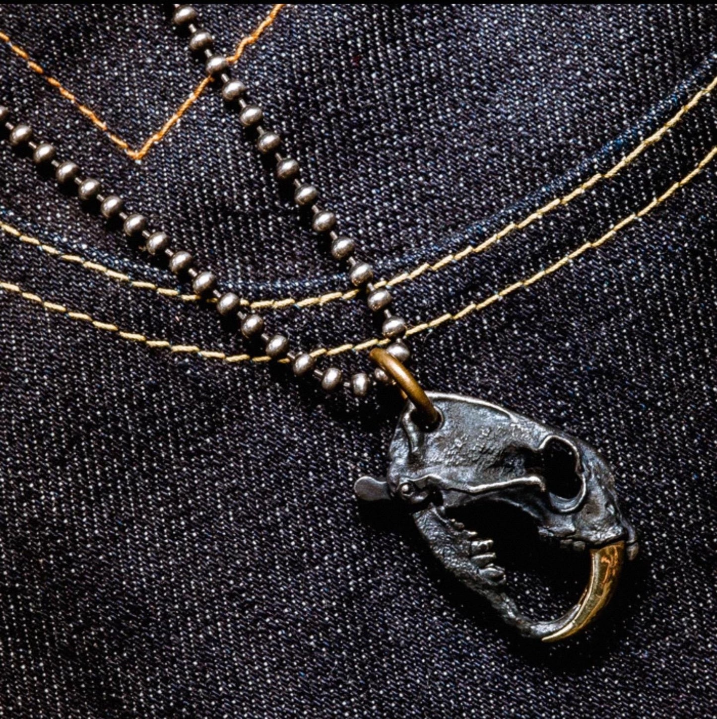 Original Brass Saber-Toothed Tiger Skull Pendant, Handcrafted Keychain with Silver Teeth