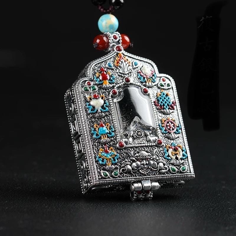 Pendentif Gau tibétain en laiton