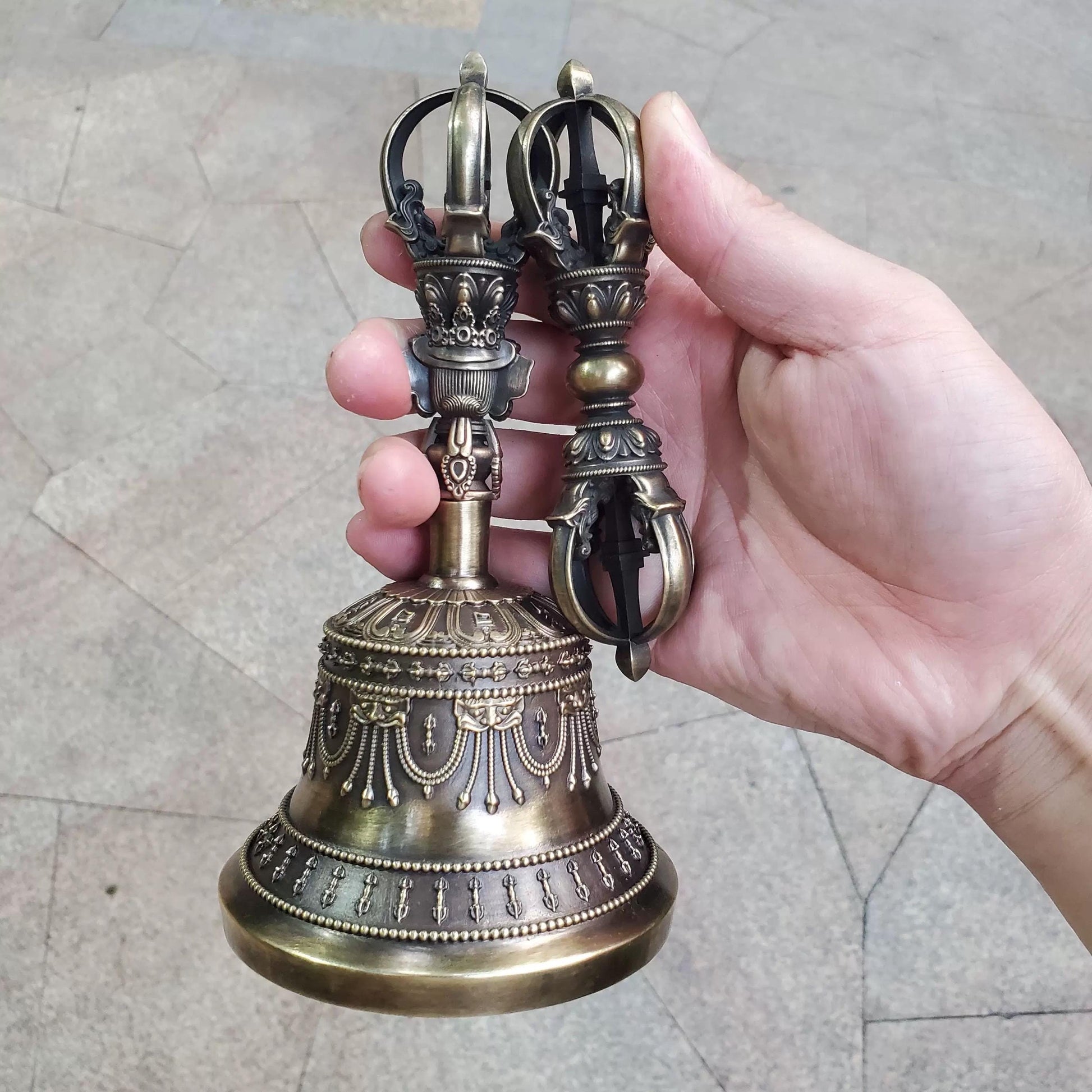 Brass Tibetan Vajra Bell & Dorje Set – Nepalese Handcrafted 5-Prong Ritual Bell