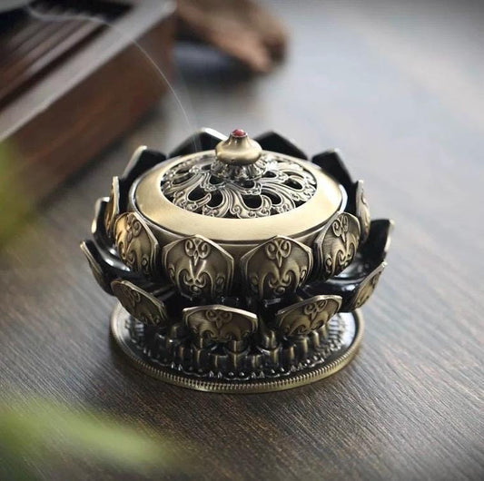 Bronze Boshan Incense Burner: Traditional Meditation Decor