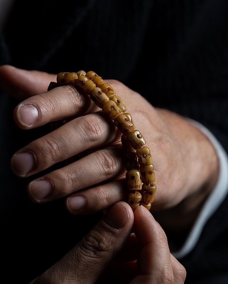 Handmade Tibetan Yak Bone Skull Mala - 108 Prayer Beads for Meditation, Buddhist Ritual, Unique Gothic Jewelry, Natural Old Ox Bone Carving