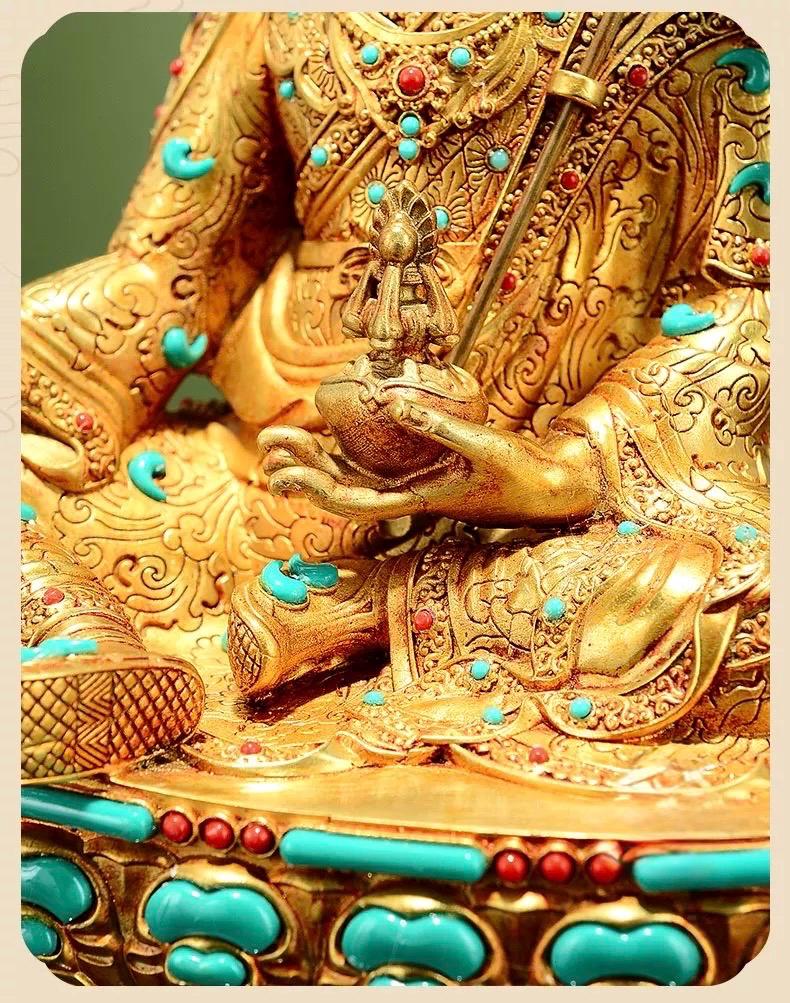 Handmade Tibetan Padmasambhava Statue – Full Gold-Plated Copper Guru Rinpoche