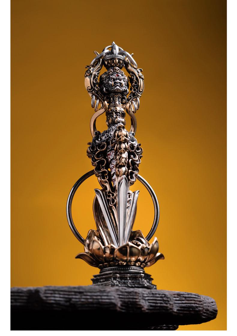 Large Tibetan Style Vajra Pestle (Kila) Statue - Rotating Mandala Base, Handheld Meditation & Stress Relief Gadget, Tibetan Buddhist Altar