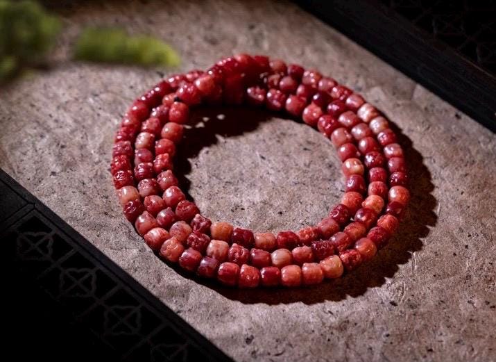 Natural Camel Bone 108 Mala Beads Hand Carved Maitreya Buddha Zen Prayer Necklace Multi-wrap Bracelet for Men Women Genuine Bone Art 10mm