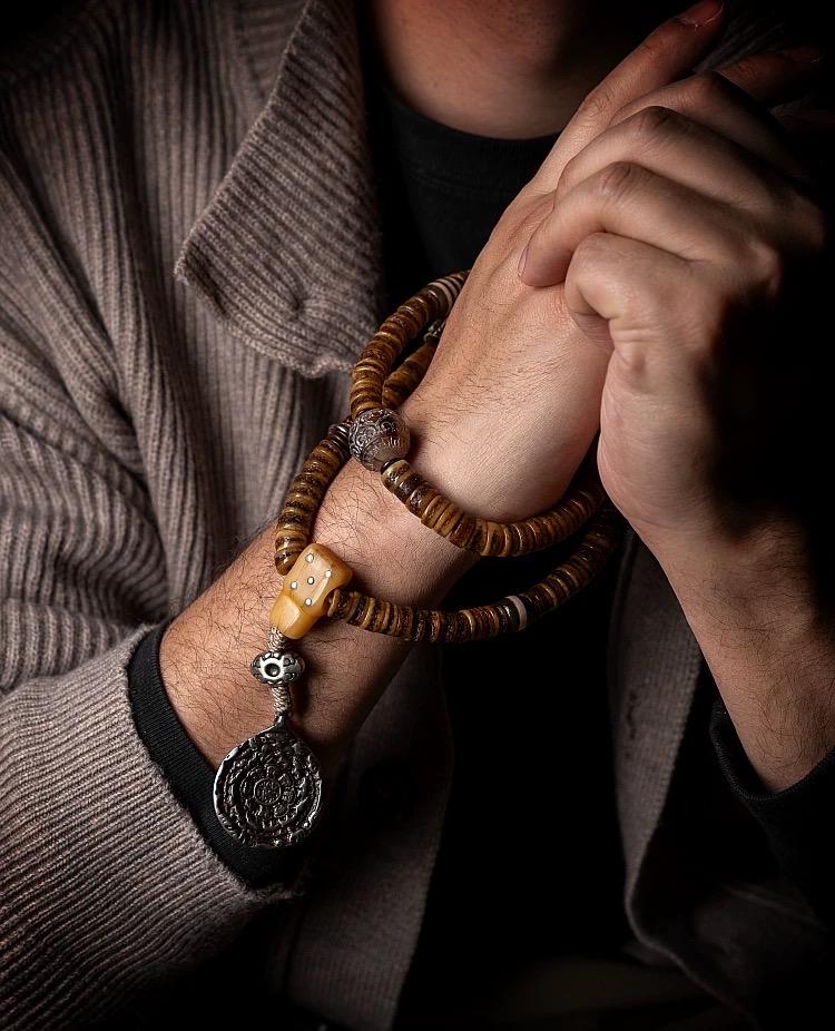 Antique Style Tibetan Yak Bone Mala Beads - 108 Prayer Beads Necklace - Hand-Carved Spirit Bone Rosary for Meditation-Zen Gift