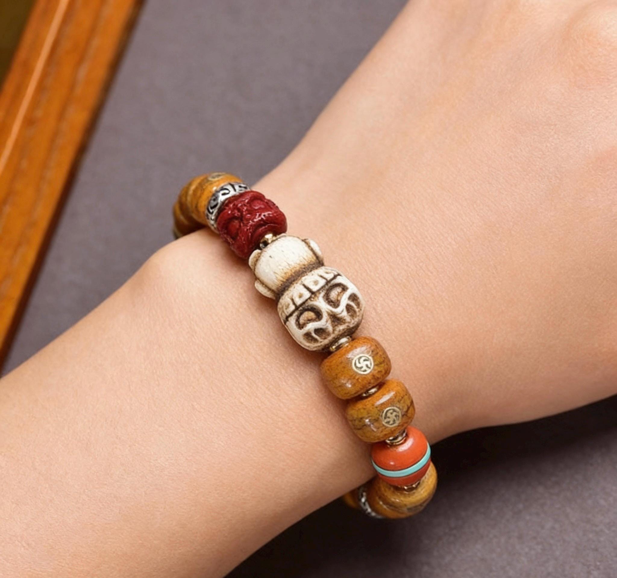 Natural Yak Bone Bracelet with Inlaid Wan Symbol, Tibetan Buddhism Mala Beads Ethnic Prayer Bead Bangle Meditative Zen Jewelry for Men Women