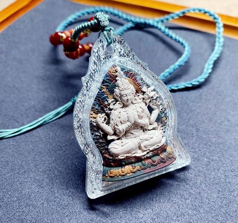 Four-Arm Guanyin Multi-Color Tsa Tsa Pendant Tibetan Gauri Box Necklace Buddhist Amulet Thangka Art Jewelry Spiritual Gift for Protection