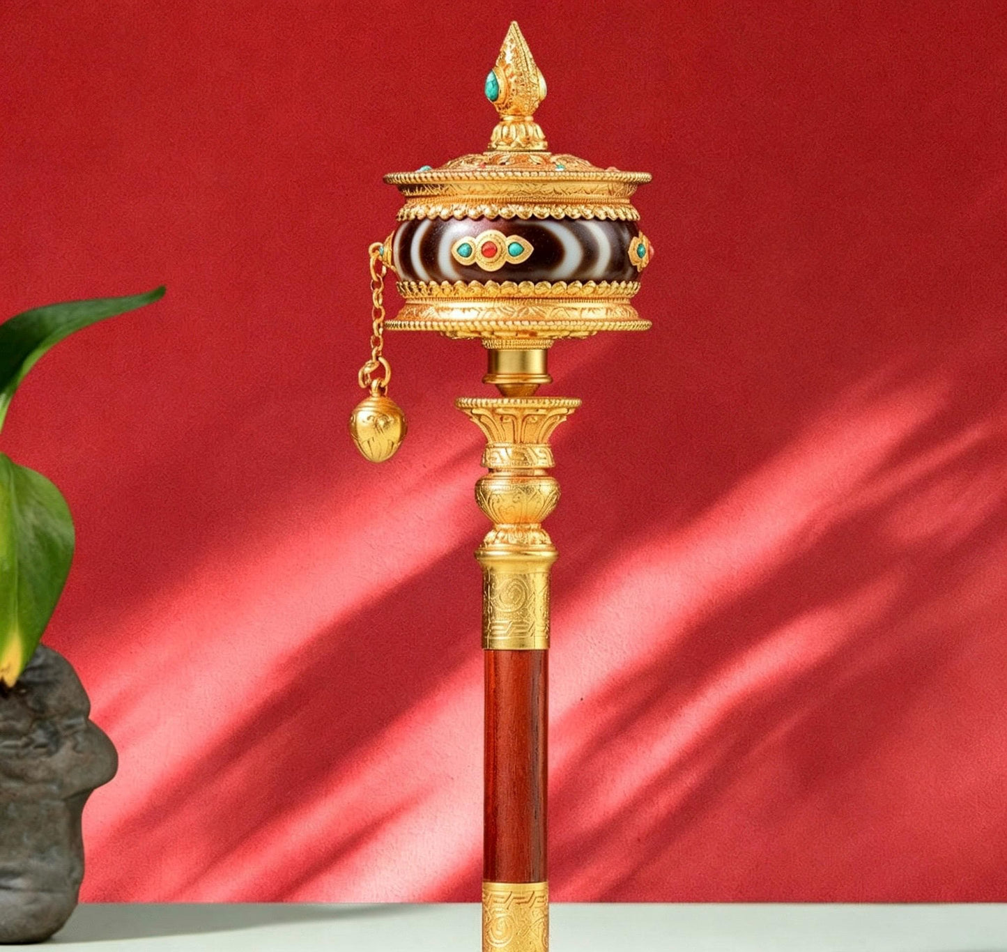 Tibetan Prayer Wheel Handheld Dzi Bead Mani Wheel Buddhist Meditation Red Leather Hand Cranked Prayer Roller Tabletop Altar Decor