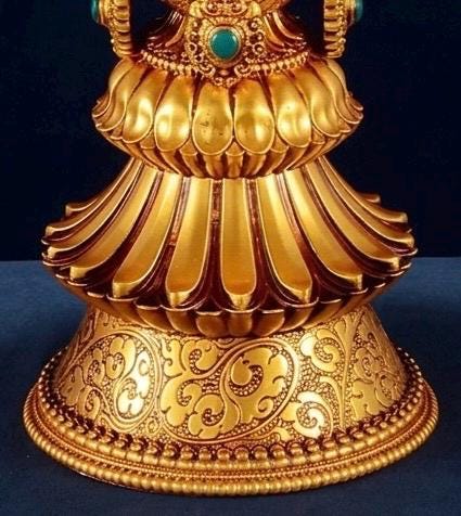 Electric Butter Lamp with LED Flame, 8 Auspicious Symbols Buddhist Offering Light, Rechargeable & Plugin Lotus Candle Holder for Home Altar