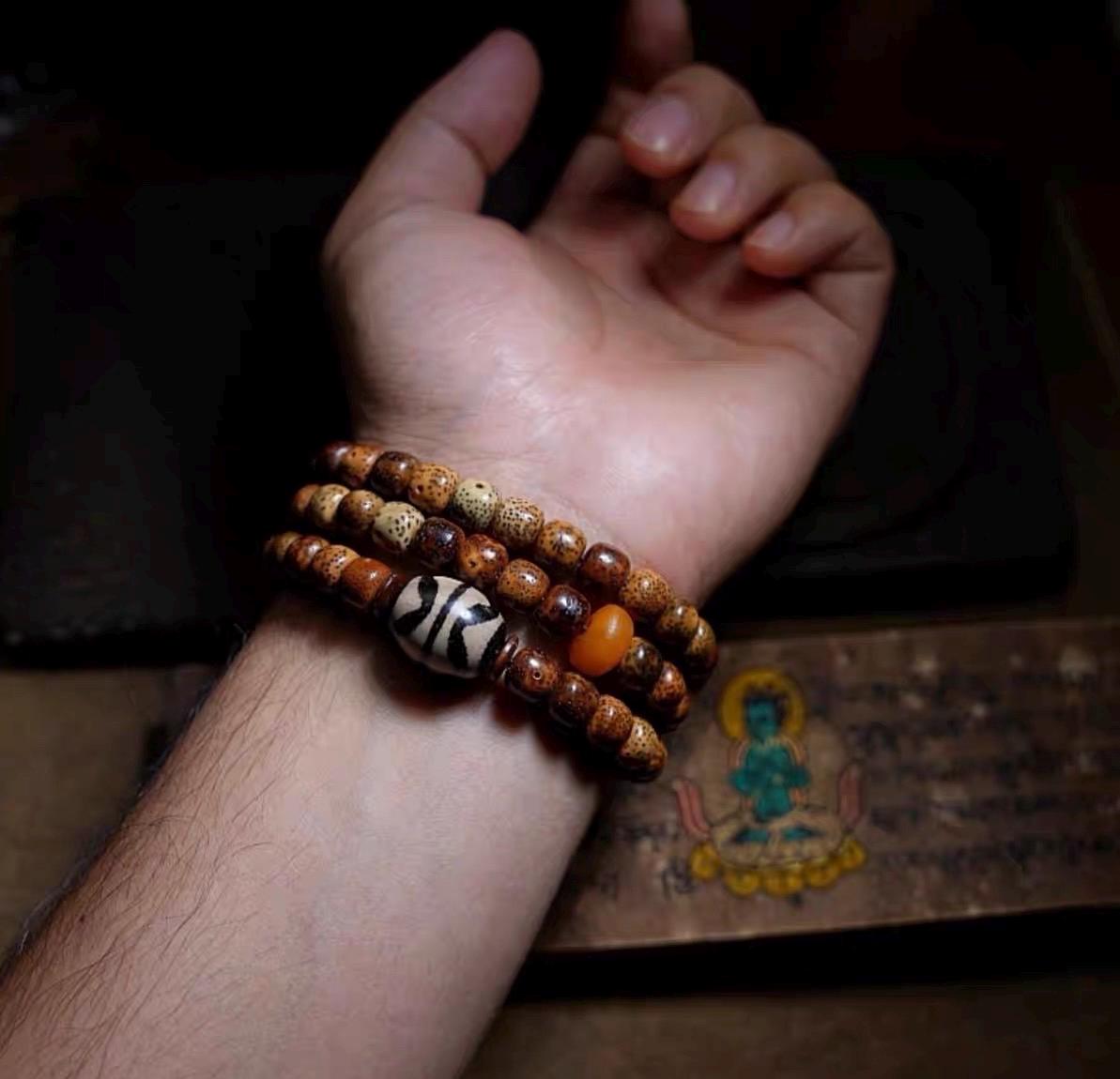 Star & Moon Bodhi Seed Wrap Bracelet | Handmade Buddhist Mala Bracelet | Multi Wrap Meditation Bracelet with Dzi Beads