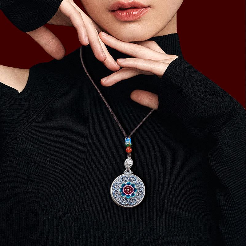 999 Fine Silver Retro Enamel Flower Pendant, Pure Silver Disc Necklace Ornament, National Style Round Plate Sweater Chain Jewelry Gift