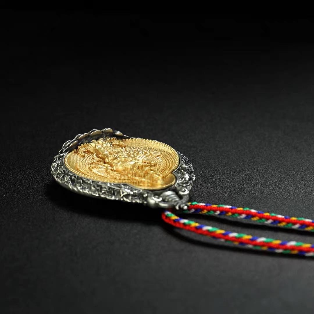 Thousand Armed Avalokiteshvara Pendant Necklace, Chenrezig Amulet, Om Mani Padme Hum Tibetan Buddhist Protection Jewelry