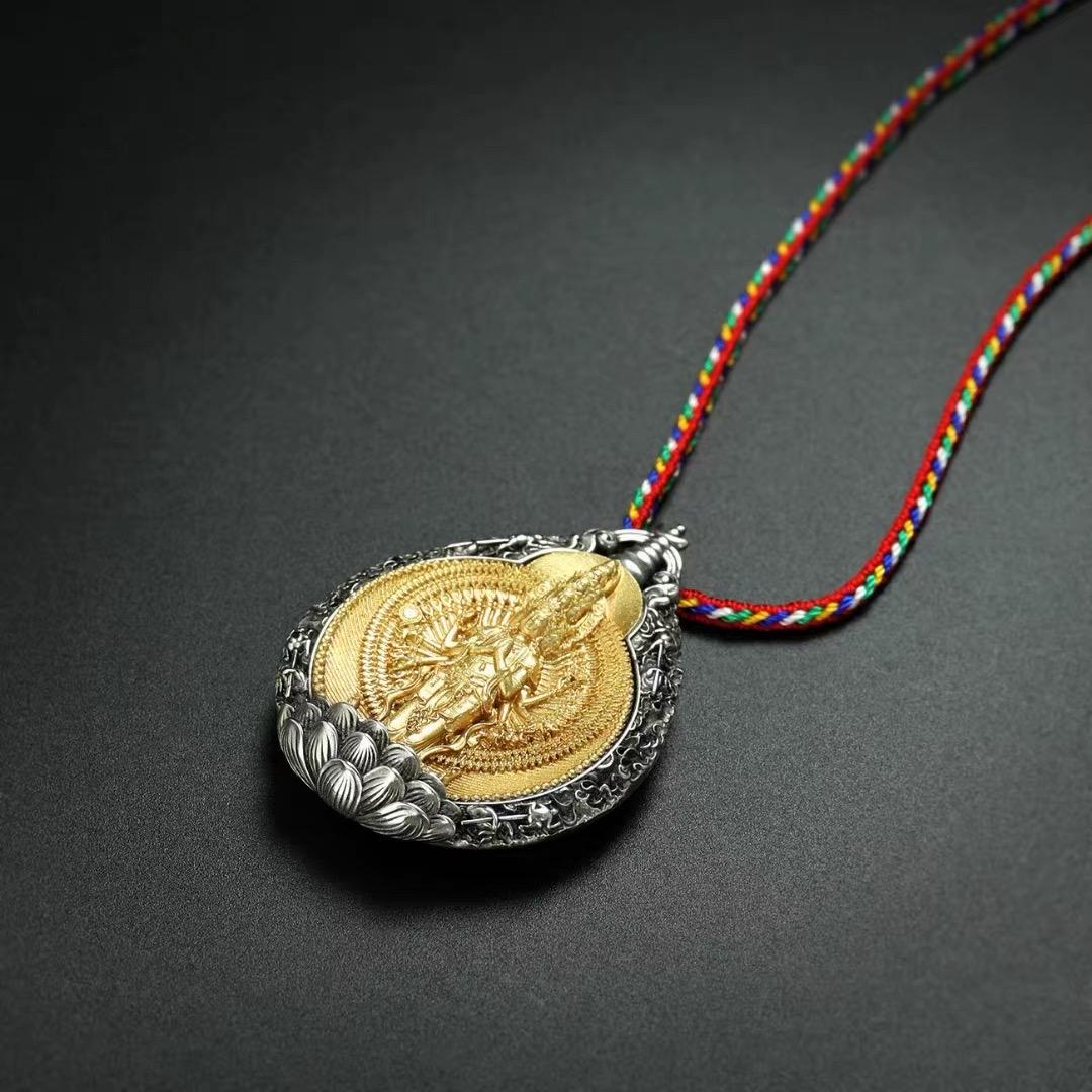 Thousand Armed Avalokiteshvara Pendant Necklace, Chenrezig Amulet, Om Mani Padme Hum Tibetan Buddhist Protection Jewelry