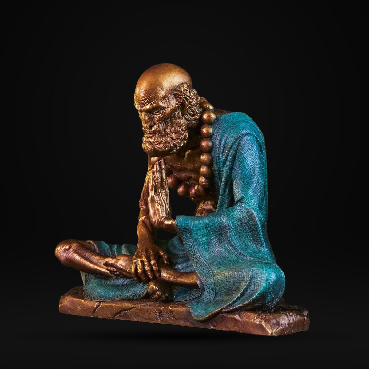 Meditierender Daruma Bodhidharma, Silber-Grau oder Patinagrün