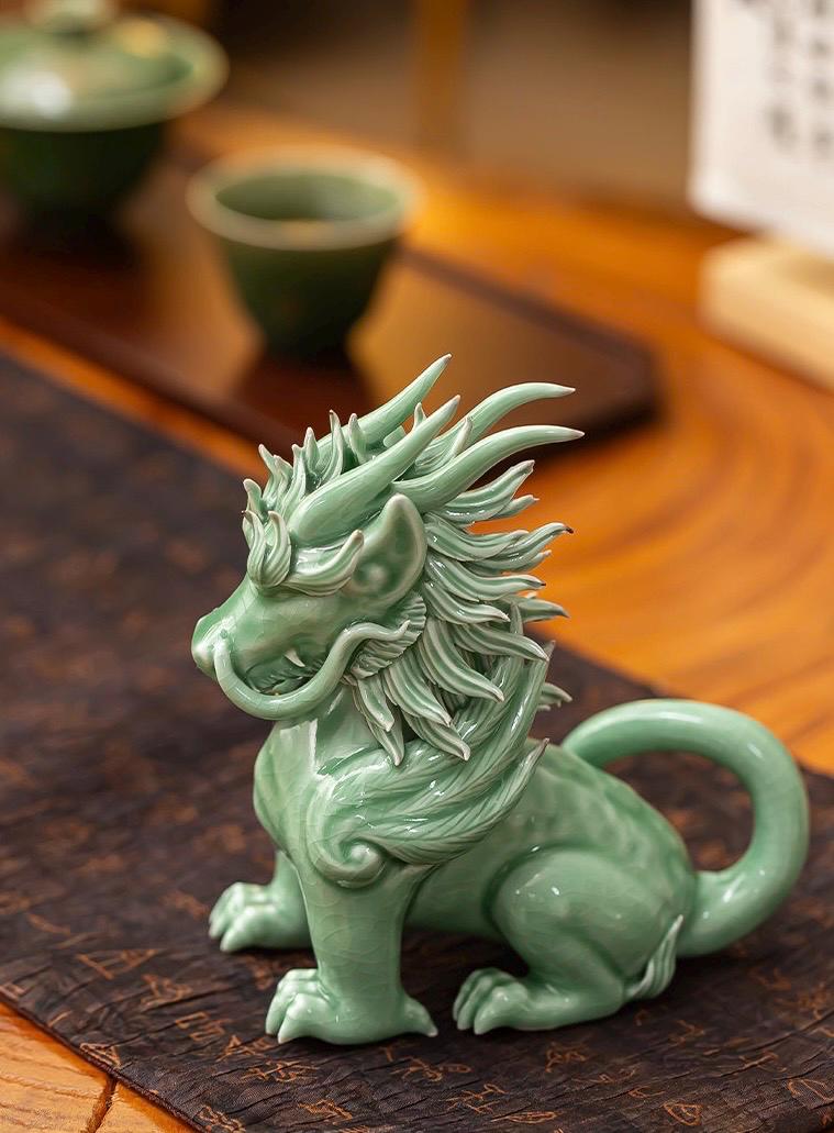 Funny Pixiu Qilin Tea Pet Jingdezhen Ceramic, Quirky Feng Shui Decor, Cute Kylin Tea Companion, Good Luck Wealth Wealth Charm Office Gift