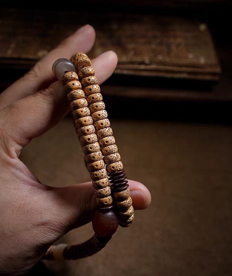 EverestArtStudios Bodhi Seed Mala Necklace – 108 Bead Tibetan Prayer Mala – Moon Bodhi Seed Rosary – Meditation Necklace