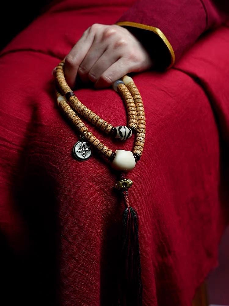 EverestArtStudios Bodhi Seed Mala Necklace – 108 Bead Tibetan Prayer Mala – Moon Bodhi Seed Rosary – Meditation Necklace